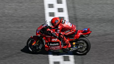 Tinggalkan Pecco, Marc Marquez Makin Unggul di Klasemen MotoGP 2025